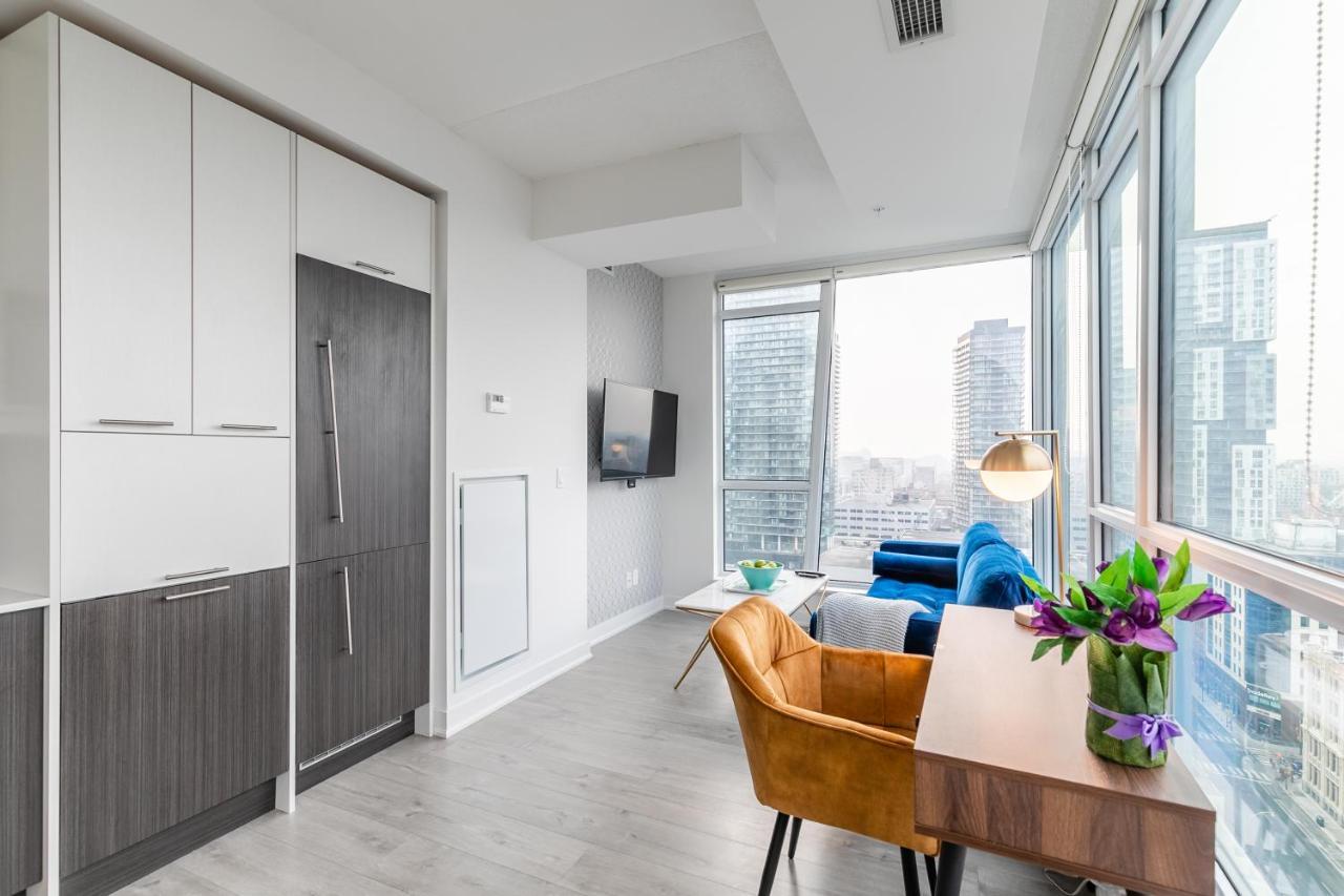 Luxury 2 Bedroom In The Heart Of Entertainment District W/ Cn Tower View Toronto Kültér fotó
