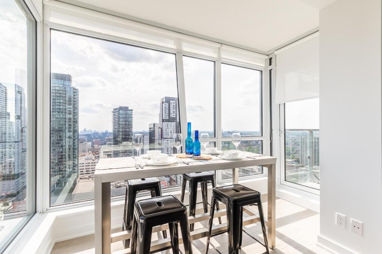 Luxury 2 Bedroom In The Heart Of Entertainment District W/ Cn Tower View Toronto Kültér fotó