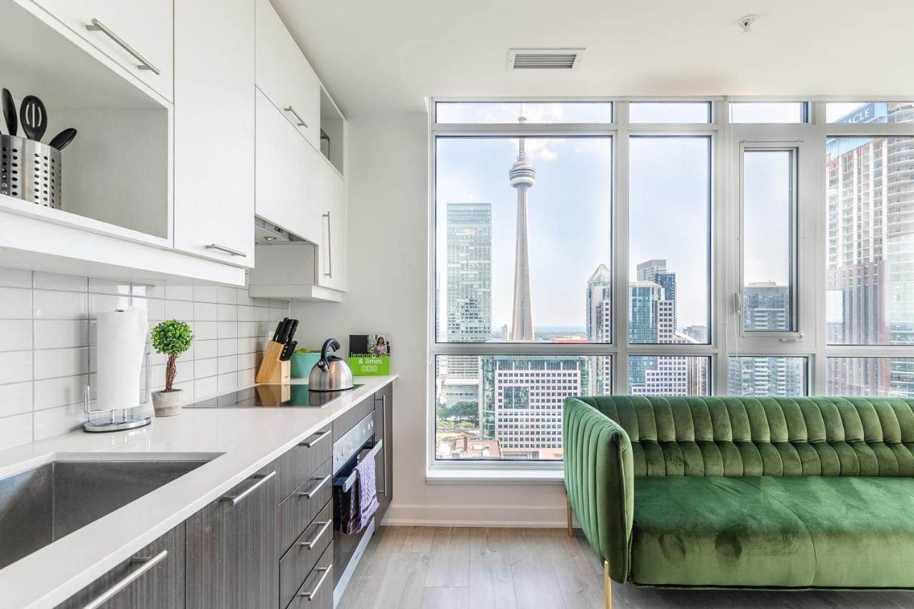 Luxury 2 Bedroom In The Heart Of Entertainment District W/ Cn Tower View Toronto Kültér fotó