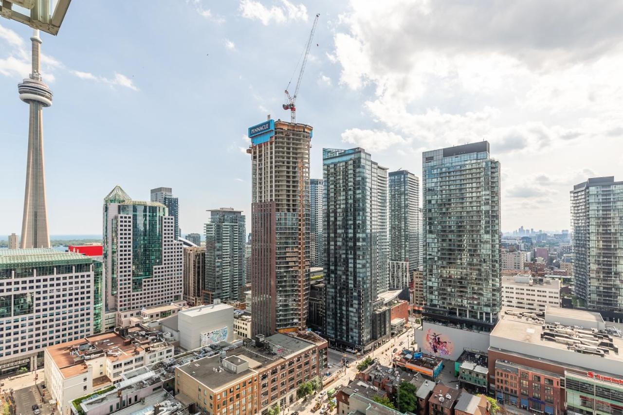Luxury 2 Bedroom In The Heart Of Entertainment District W/ Cn Tower View Toronto Kültér fotó